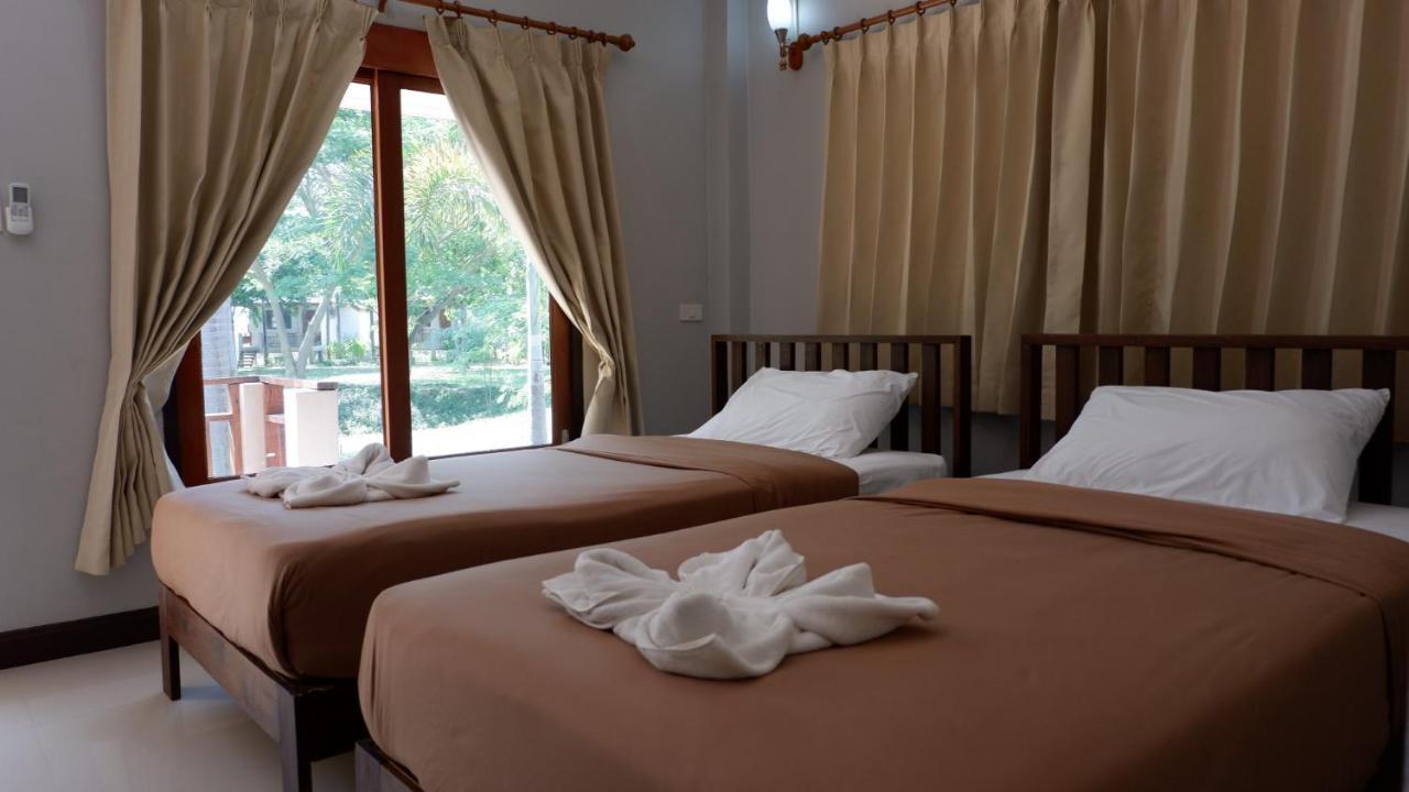 Resort Railumpoo Nakhon Szavan Kültér fotó