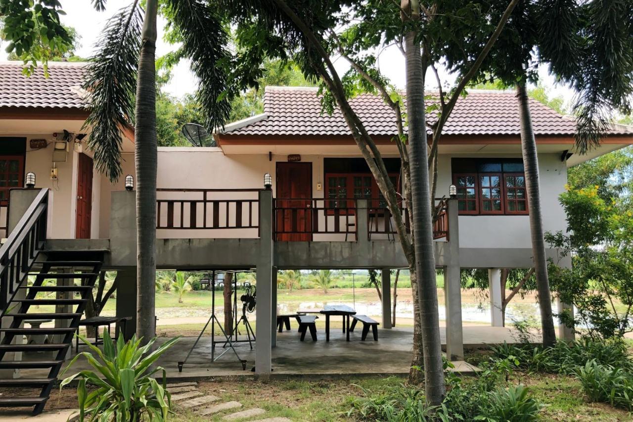 Resort Railumpoo Nakhon Szavan Kültér fotó