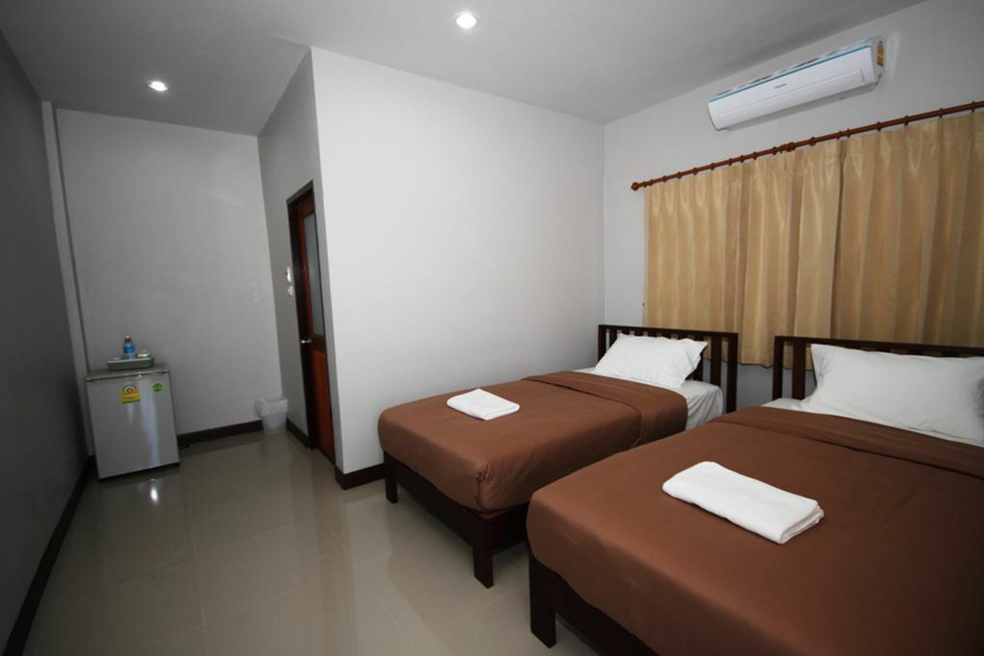 Resort Railumpoo Nakhon Szavan Kültér fotó